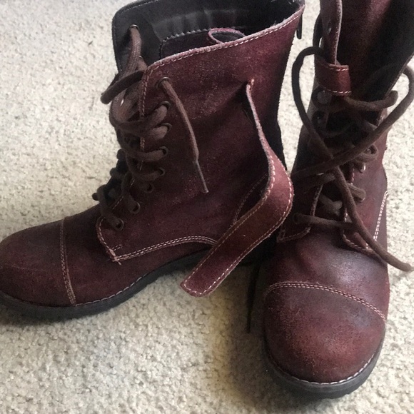 Sketcher Boots - Picture 2 of 3